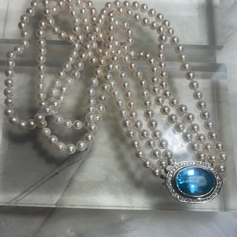 Vintage 14K White Gold & Yellow Gold, Pearl, Topaz, and Diamond Necklace💛🤍💙 - Picture 9 of 13